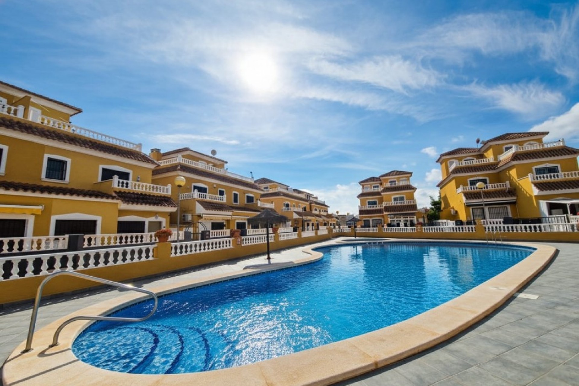 Resale - Duplex -
Playa Flamenca - Costa Blanca