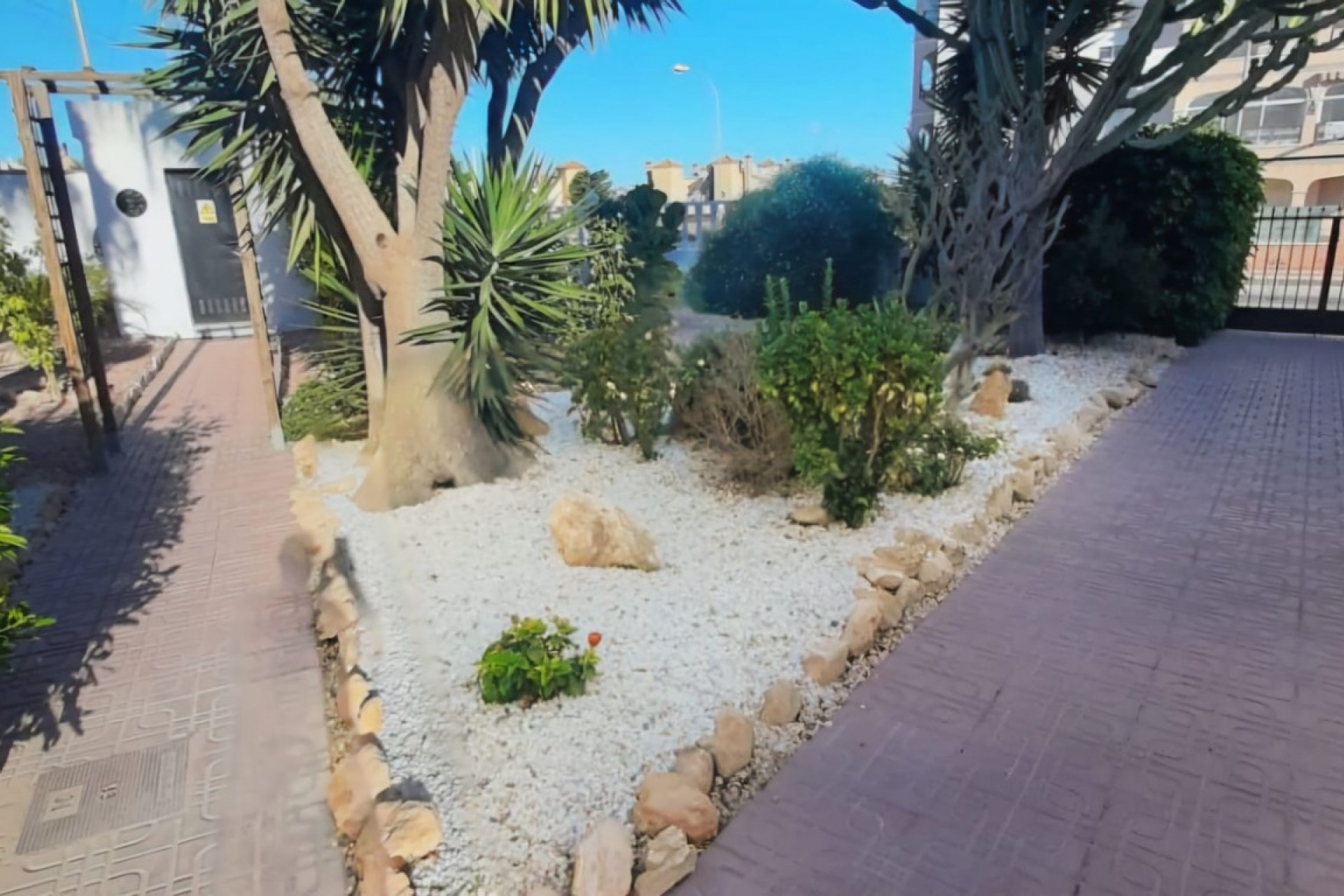 Resale - Duplex -
Playa Flamenca - Costa Blanca