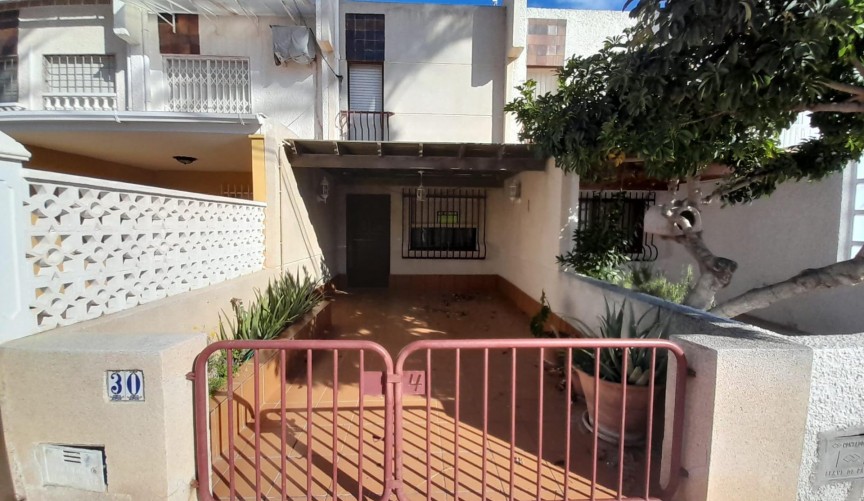 Resale - Duplex -
Puerto de Mazarron - Bahía
