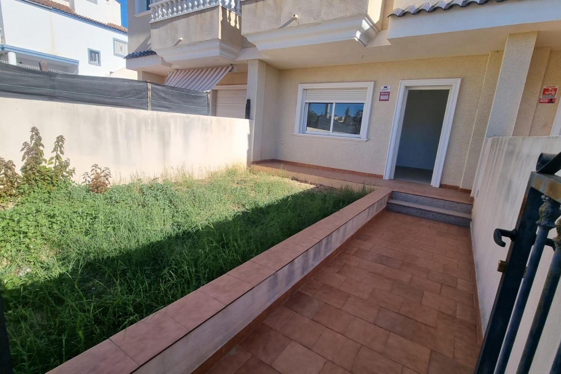 Resale - Duplex -
San Miguel de Salinas - Blue Hills