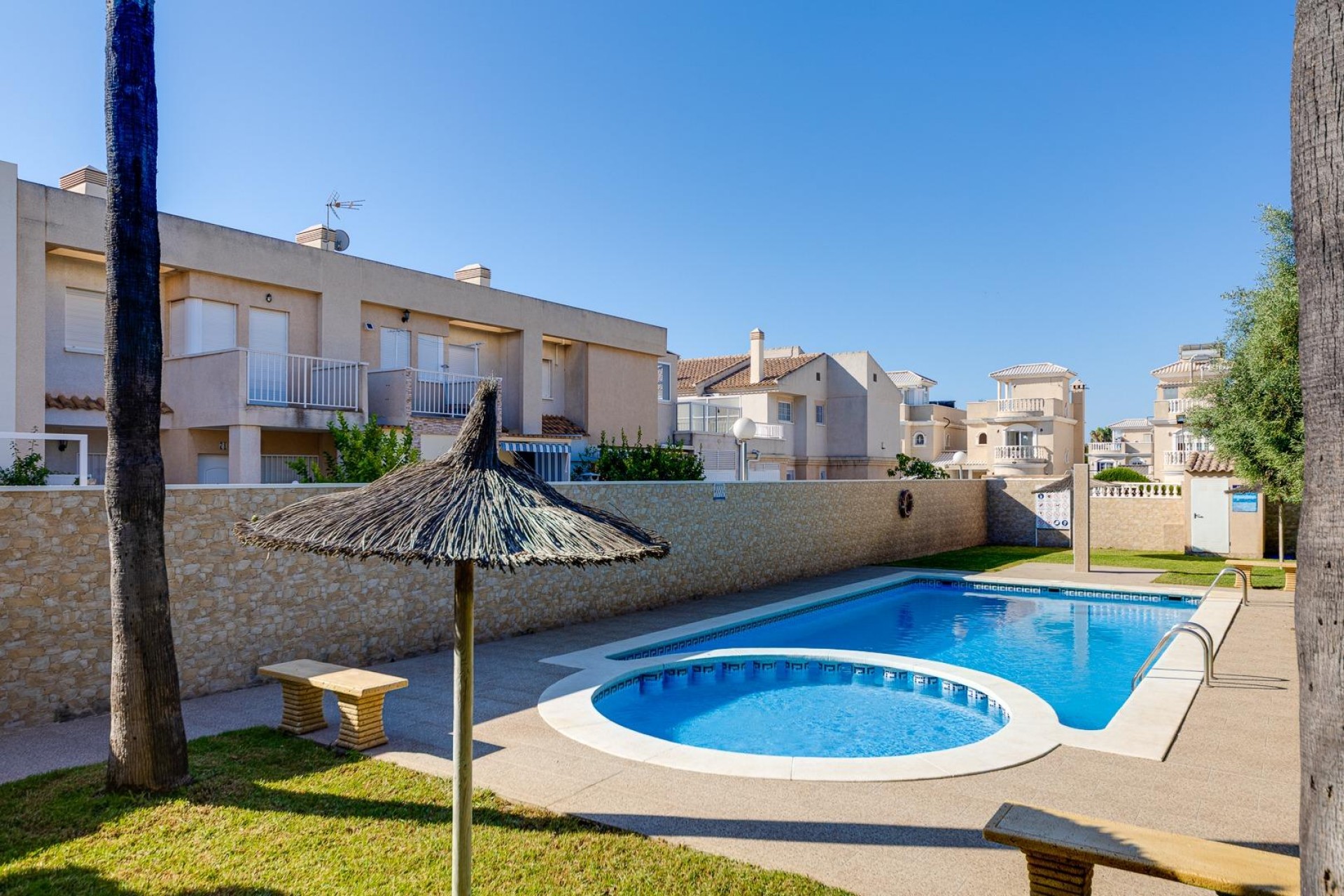 Resale - Duplex -
Torrevieja - Aguas Nuevas 2