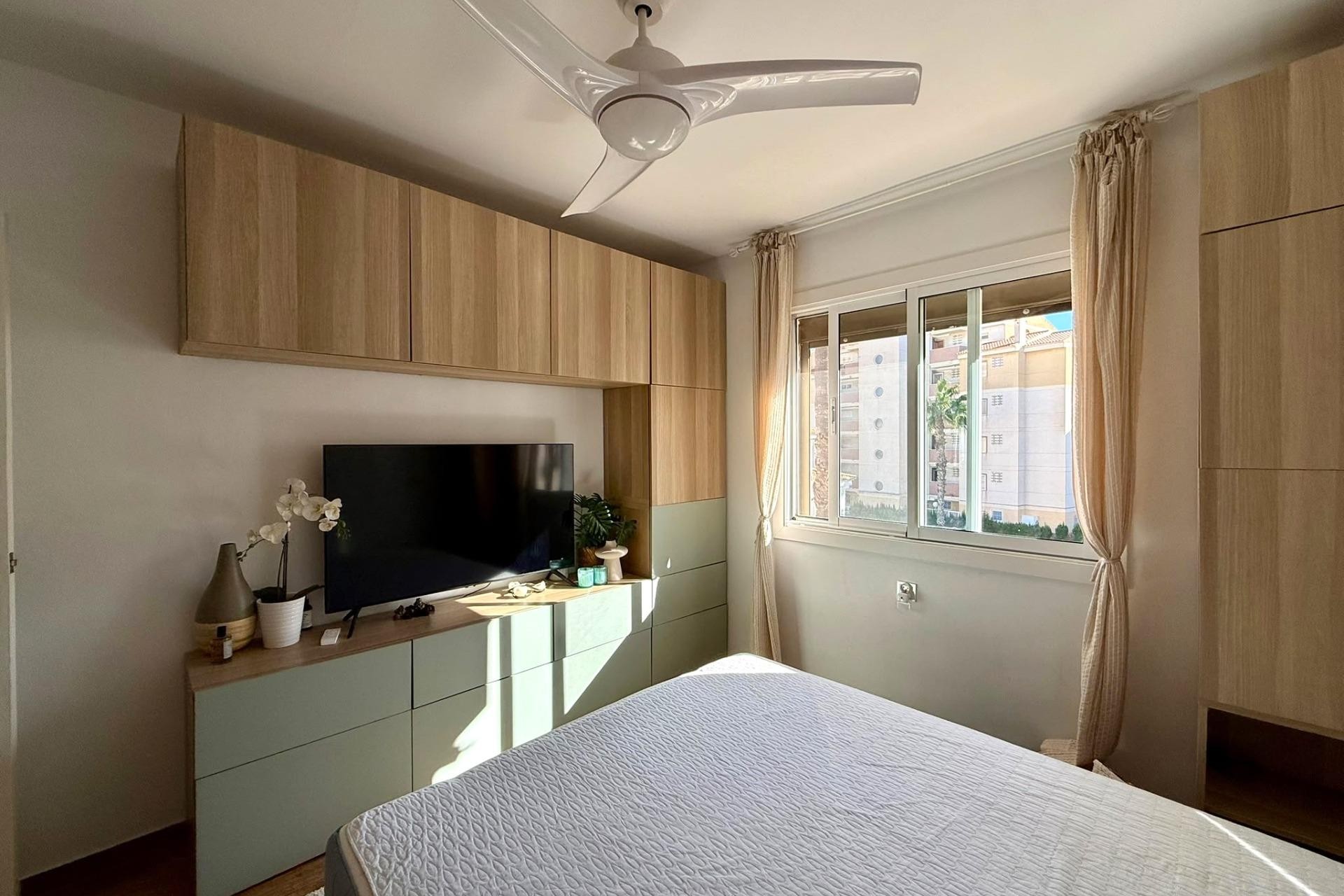 Resale - Duplex -
Torrevieja - Calas Blanca