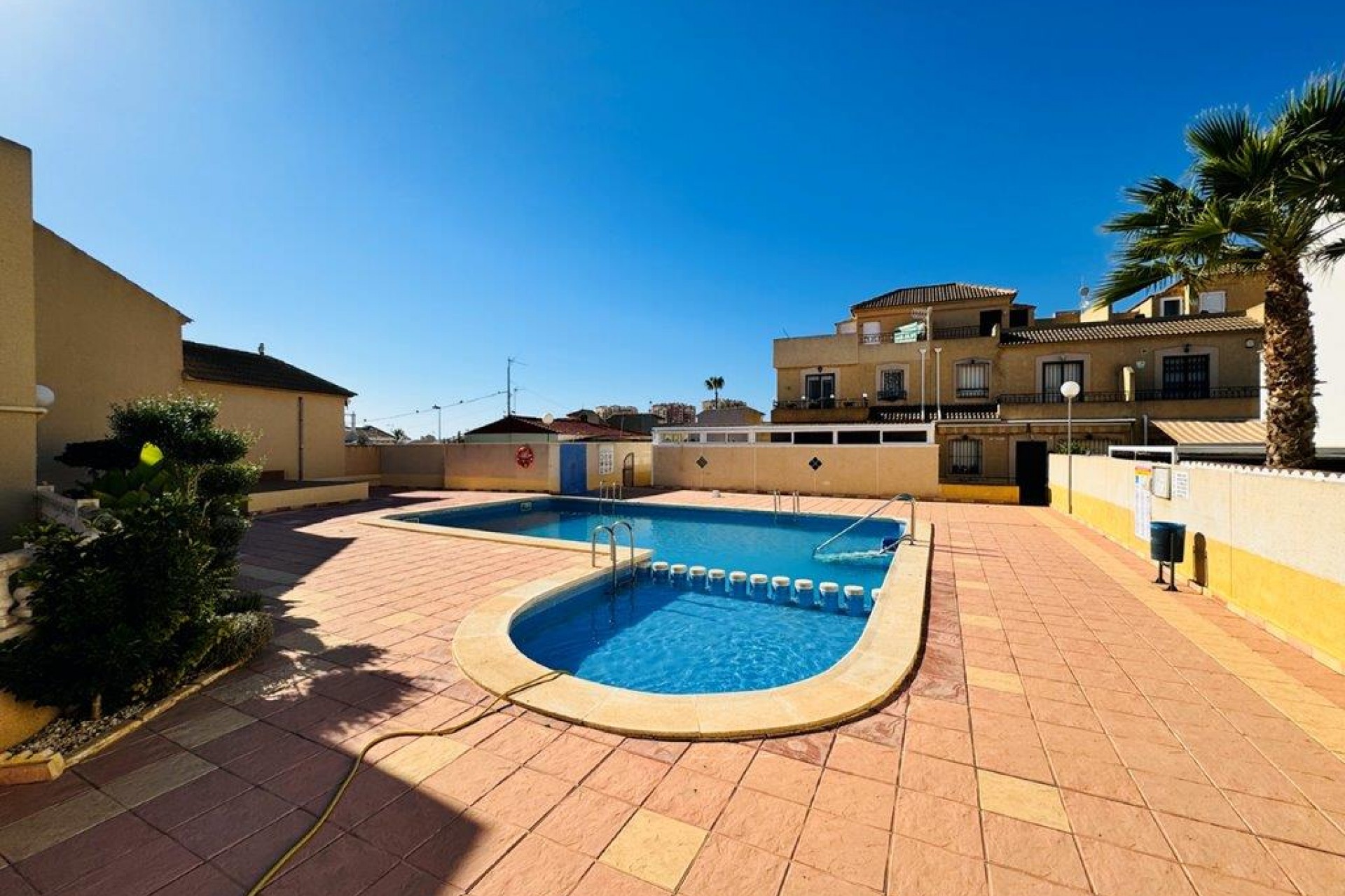 Resale - Duplex -
Torrevieja - Costa Blanca