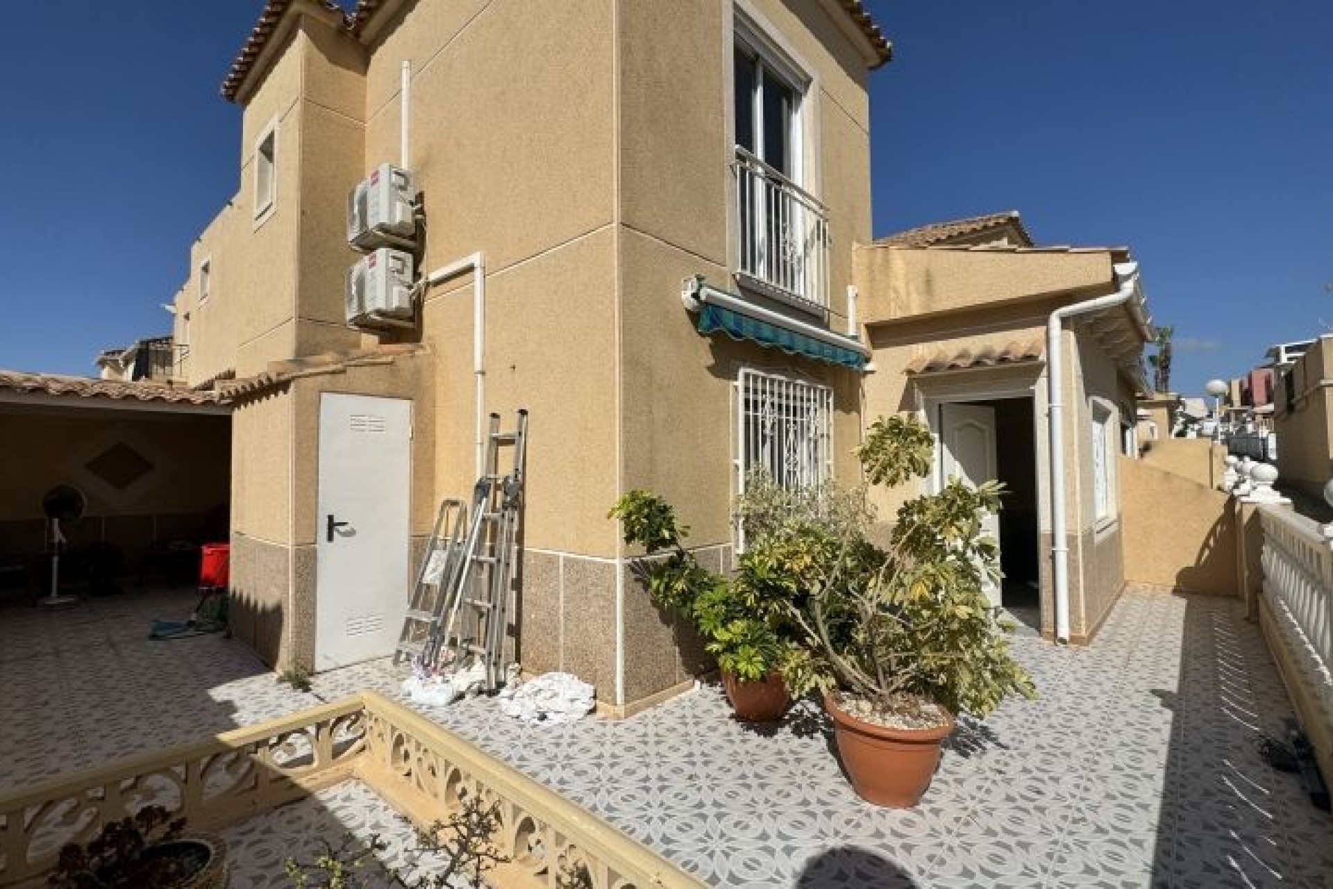 Resale - Duplex -
Torrevieja - Costa Blanca