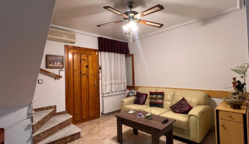 Resale - Duplex -
Torrevieja - Costa Blanca