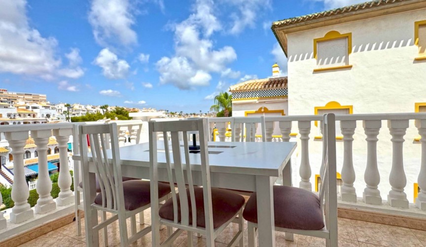 Resale - Duplex -
Torrevieja - Costa Blanca