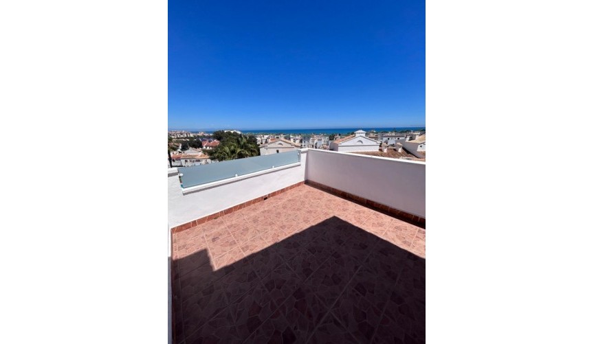 Resale - Duplex -
Torrevieja - Costa Blanca