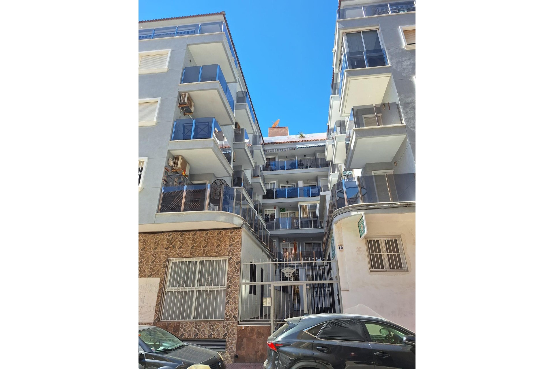 Resale - Duplex -
Torrevieja - Habaneras