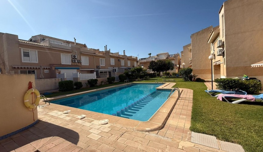 Resale - Duplex -
Torrevieja - Los Frutales
