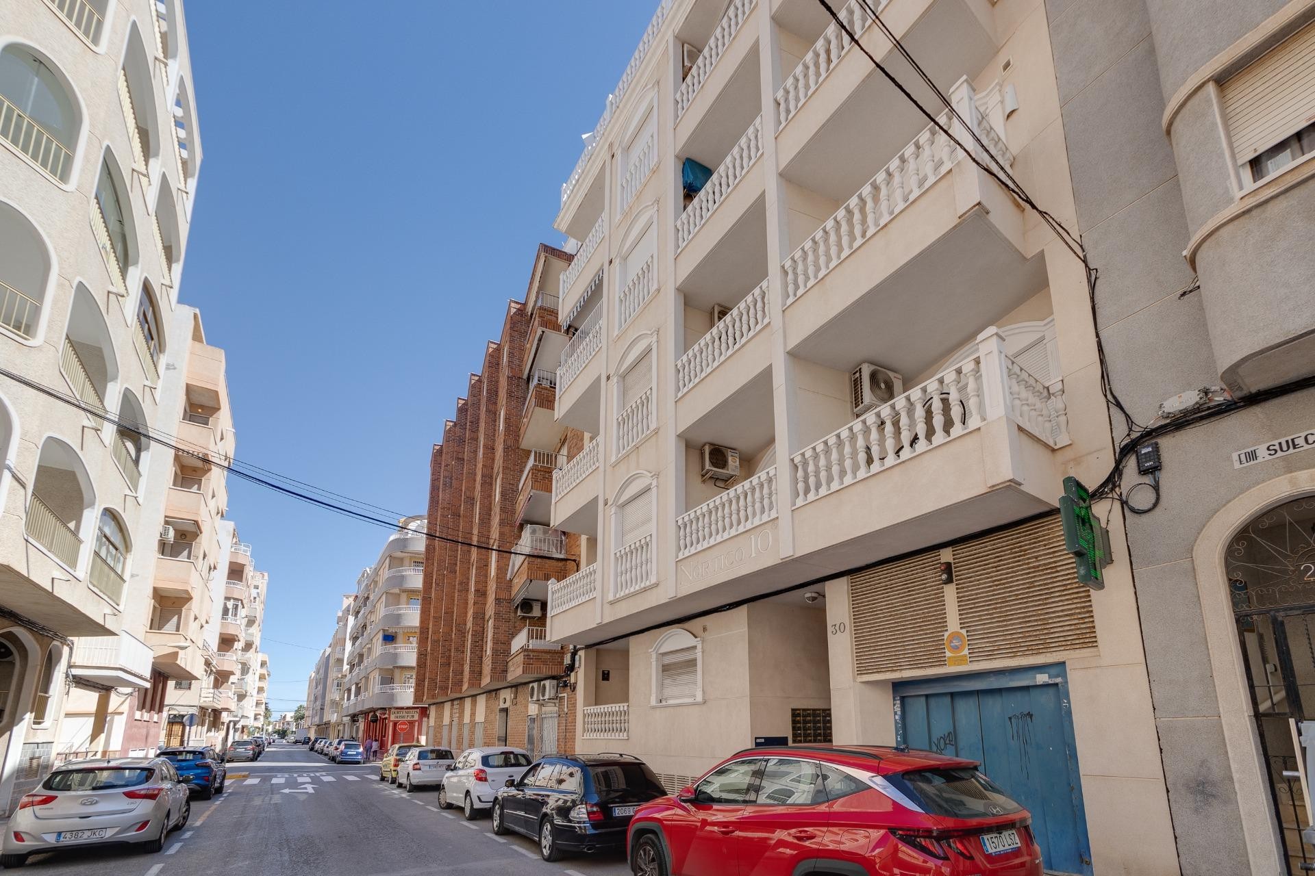 Resale - Duplex -
Torrevieja - Playa de los Locos