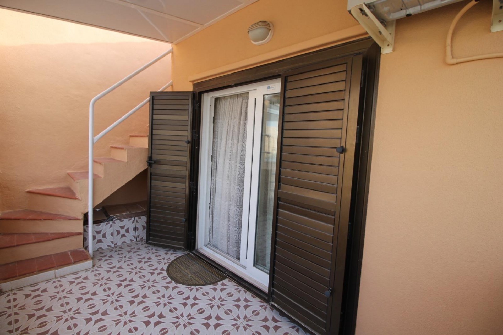 Resale - Duplex -
Torrevieja - Rosaleda-los Frutales