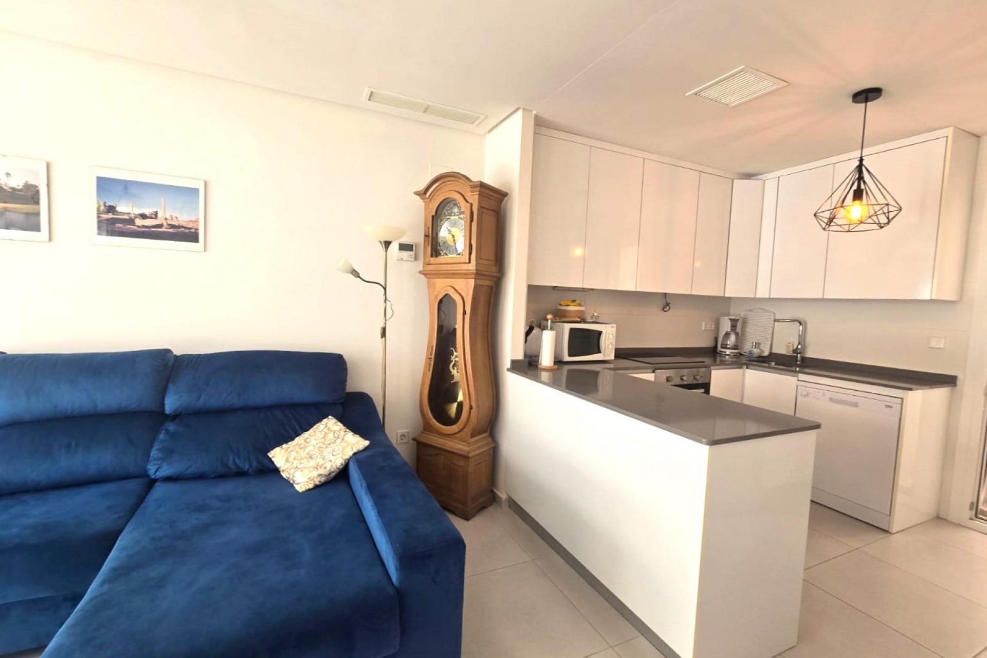 Resale - Duplex -
Torrevieja - Sector 25