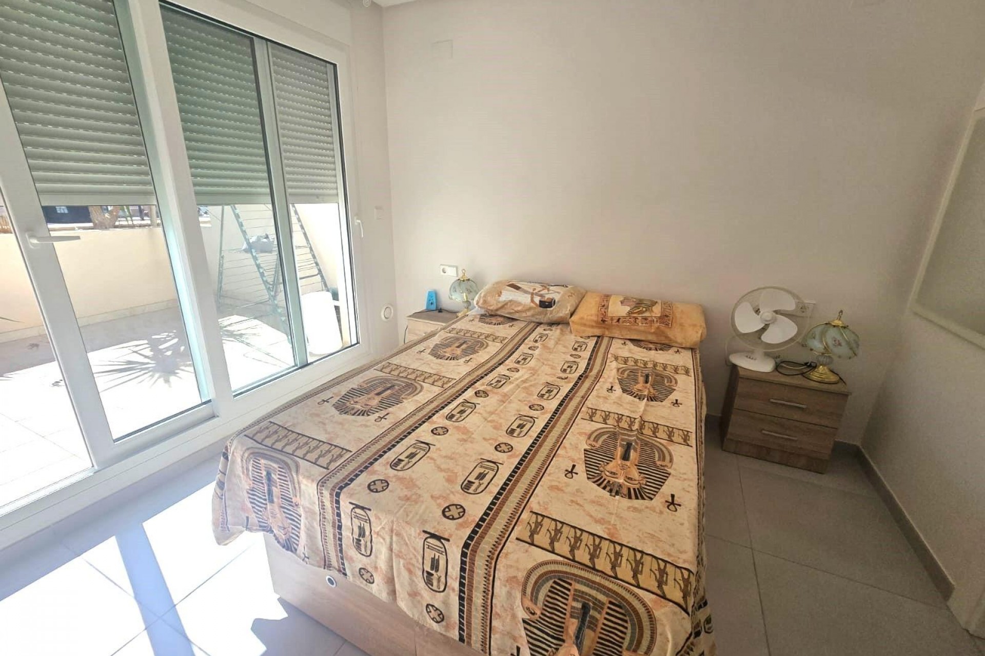 Resale - Duplex -
Torrevieja - Sector 25