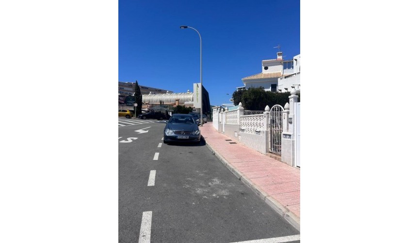 Resale - Duplex -
Torrevieja - Torreblanca