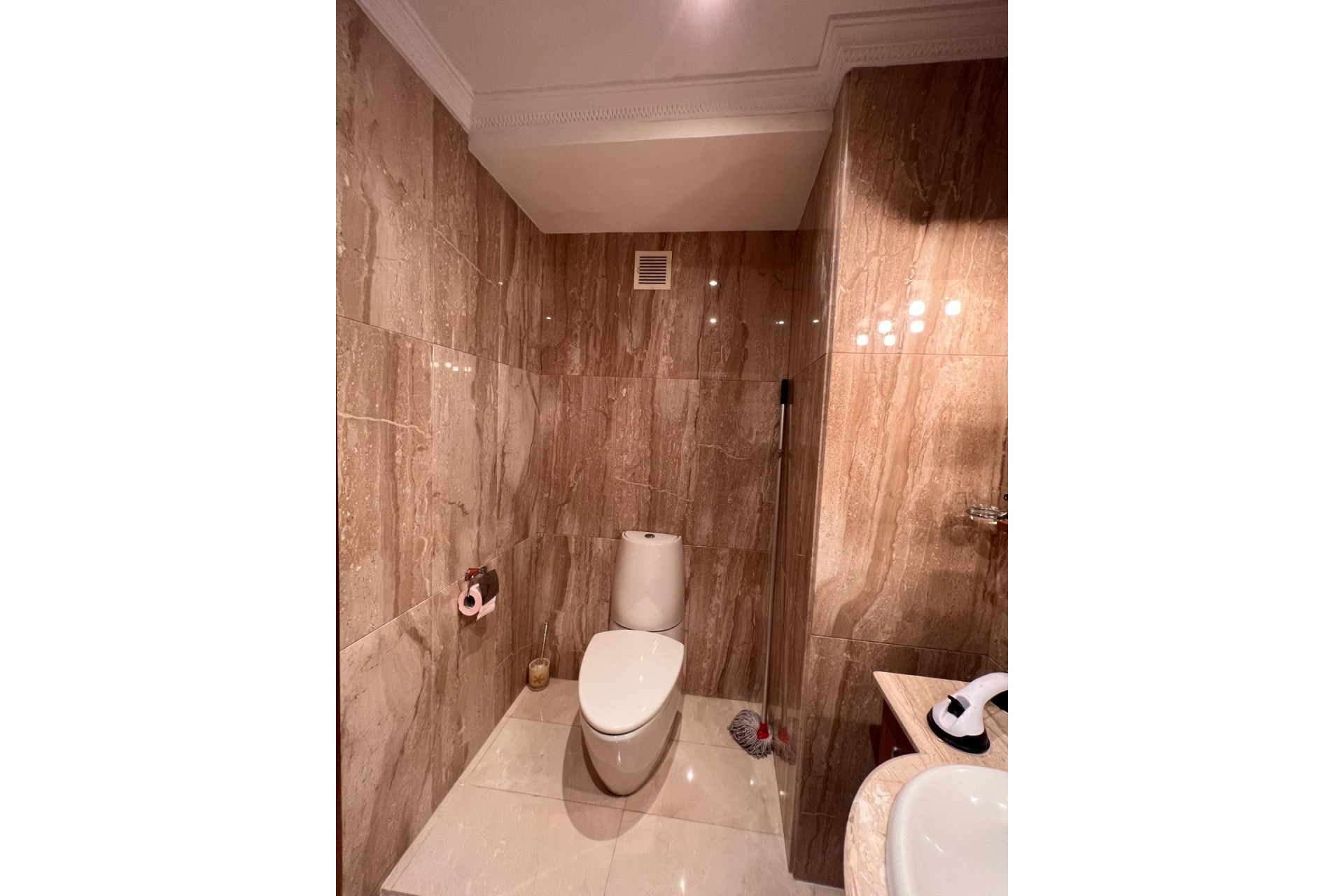 Resale - Duplex -
Torrevieja