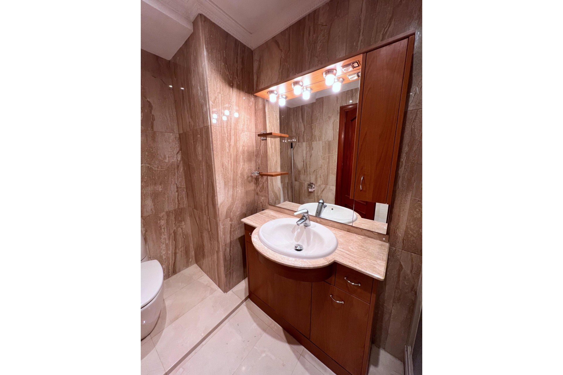 Resale - Duplex -
Torrevieja