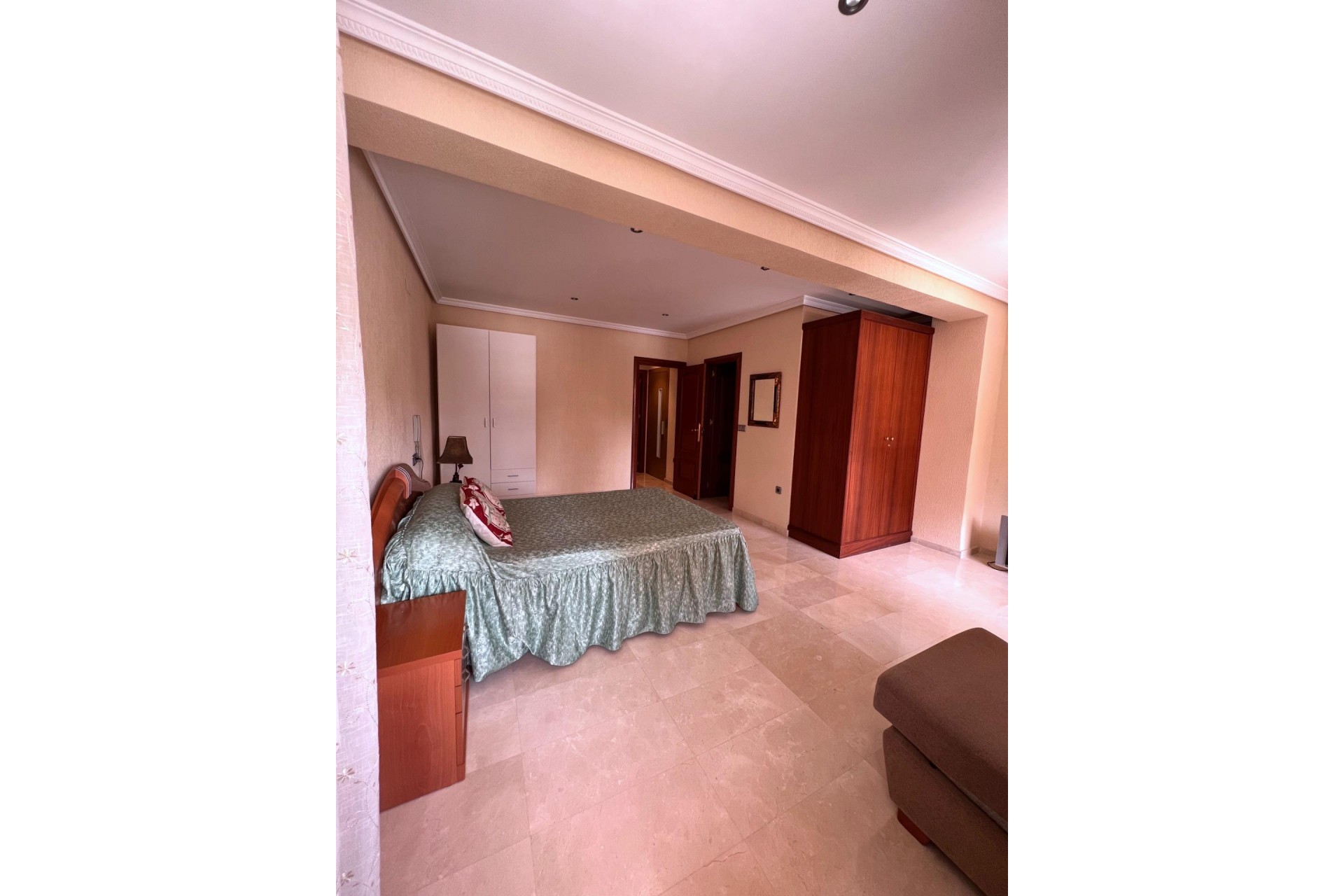 Resale - Duplex -
Torrevieja