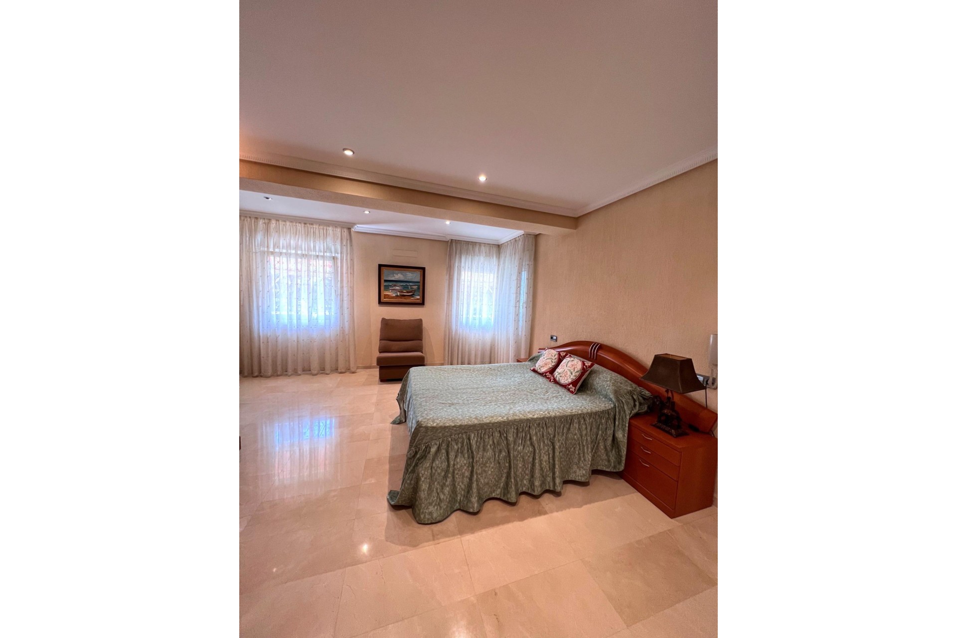Resale - Duplex -
Torrevieja