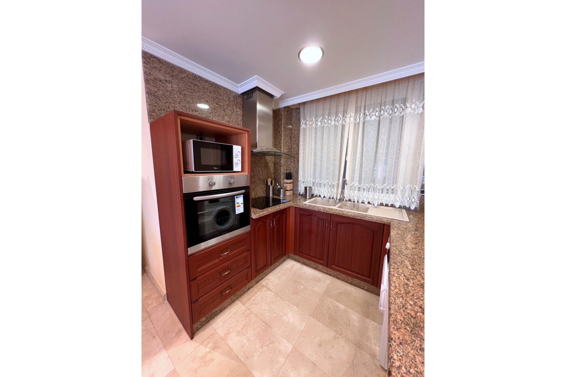 Resale - Duplex -
Torrevieja