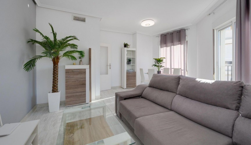 Resale - Penthouse -
Almoradí - Parque De La U