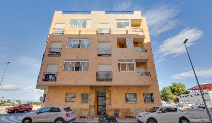 Resale - Penthouse -
Almoradí - Parque De La U