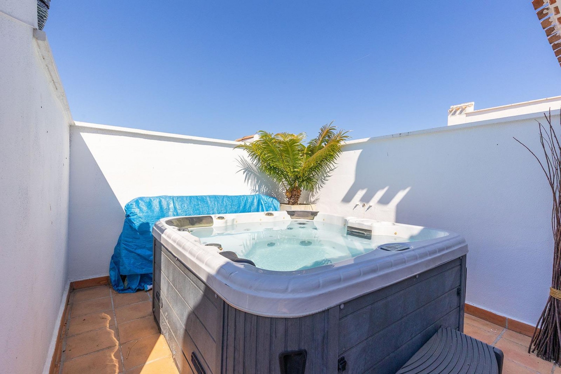 Resale - Penthouse -
Banos y Mendigo - El Valle Golf Resort