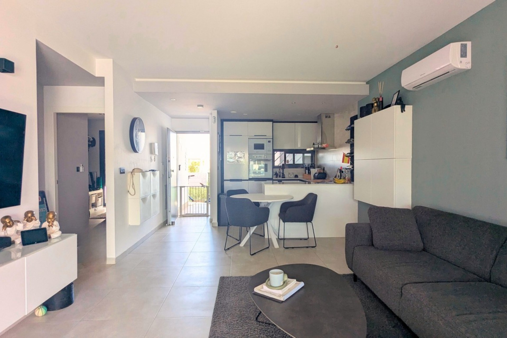 Resale - Penthouse -
El Raso - Costa Blanca