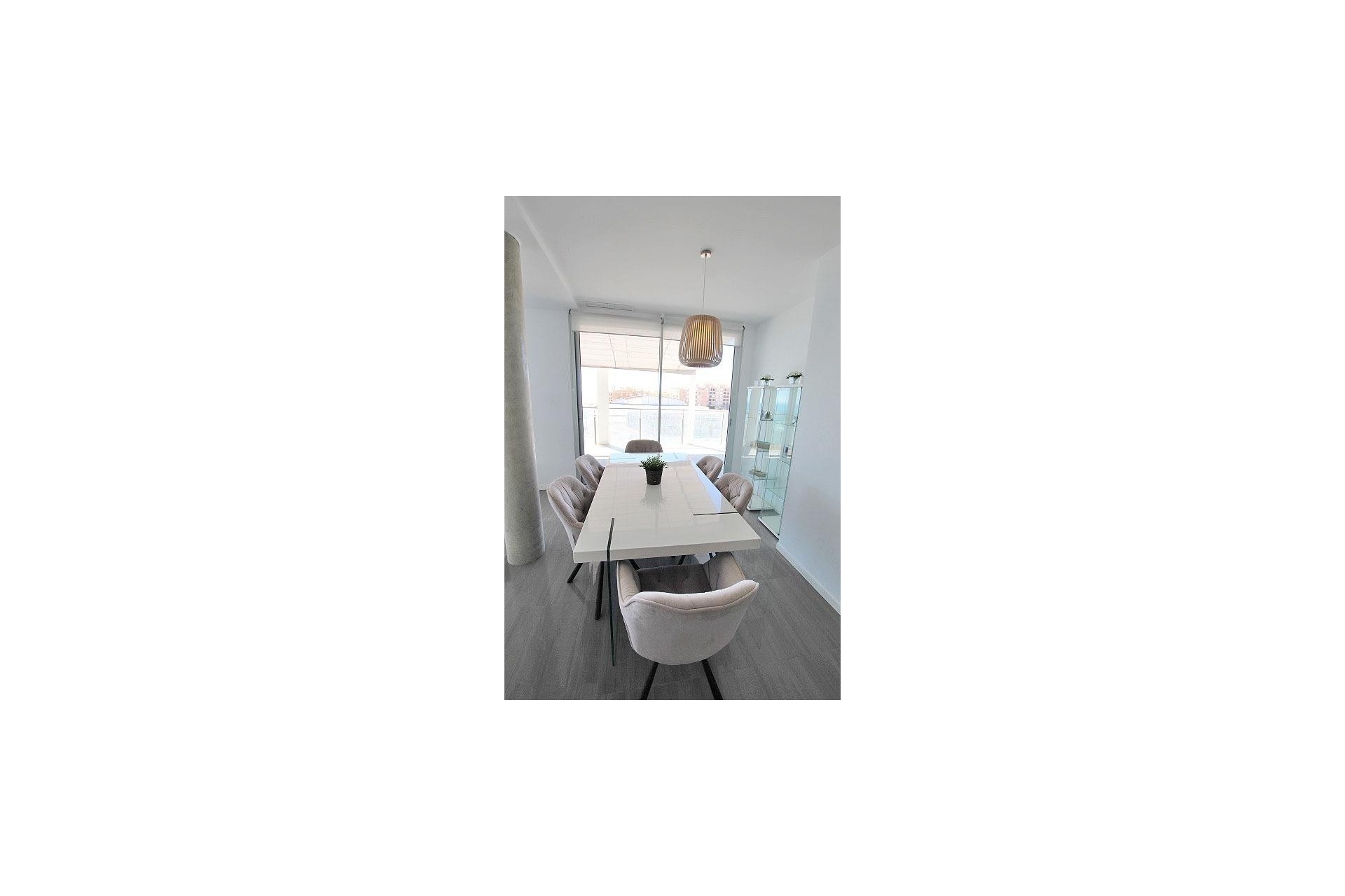 Resale - Penthouse -
Guardamar del Segura - Guardamar Playa