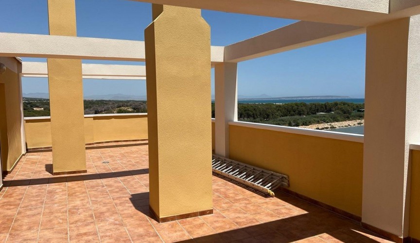 Resale - Penthouse -
Guardamar del Segura - Puerto Deportivo