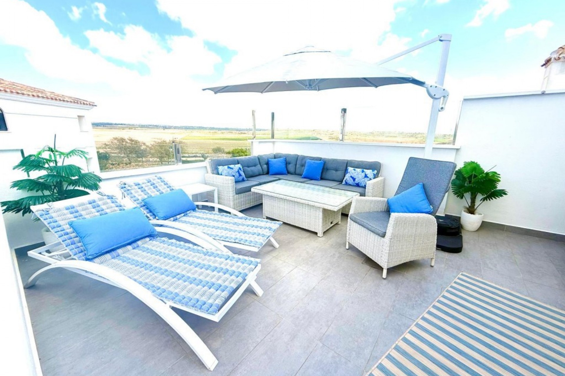 Resale - Penthouse -
Hacienda Riquelme Golf Resort - Inland