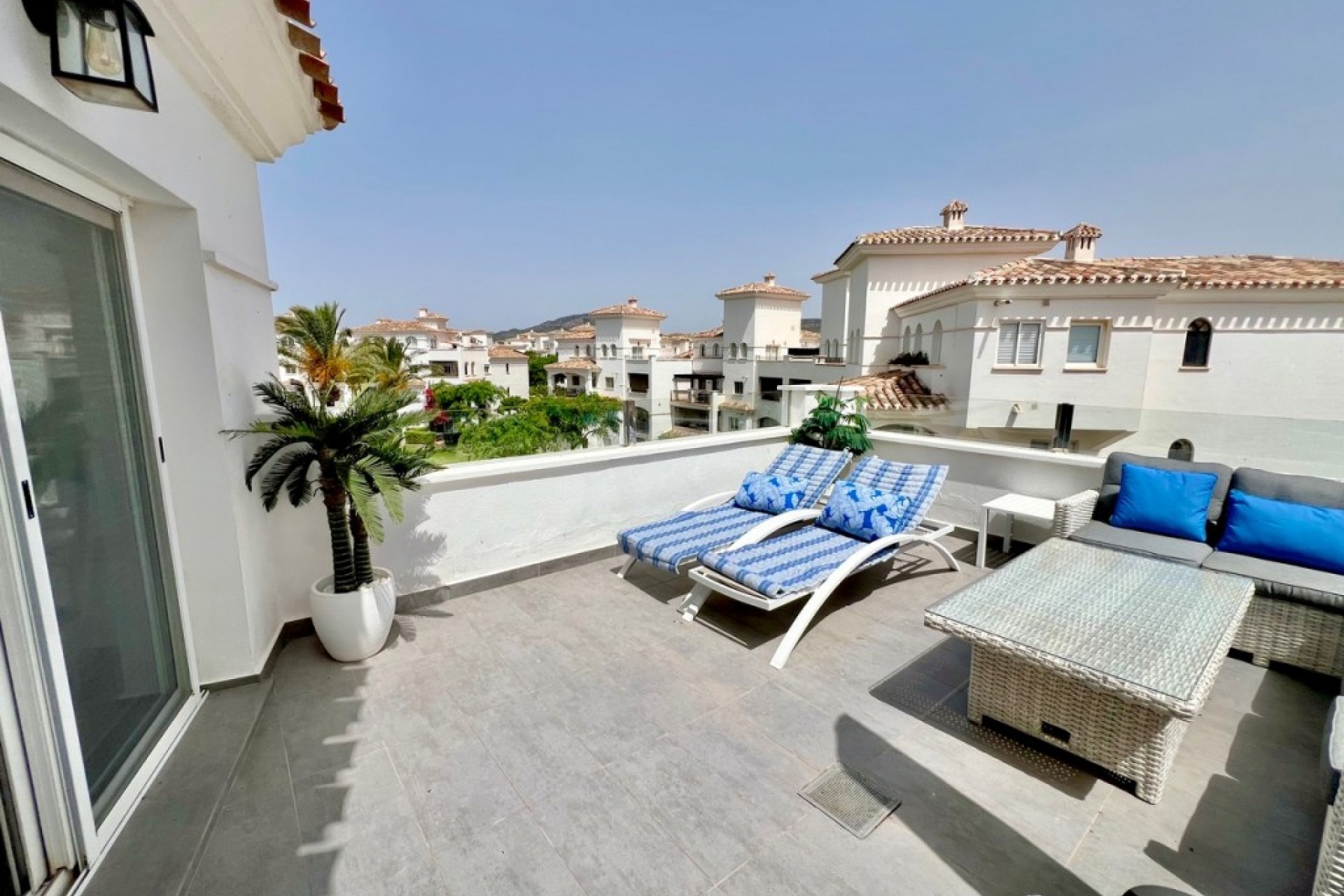 Resale - Penthouse -
Hacienda Riquelme Golf Resort - Inland