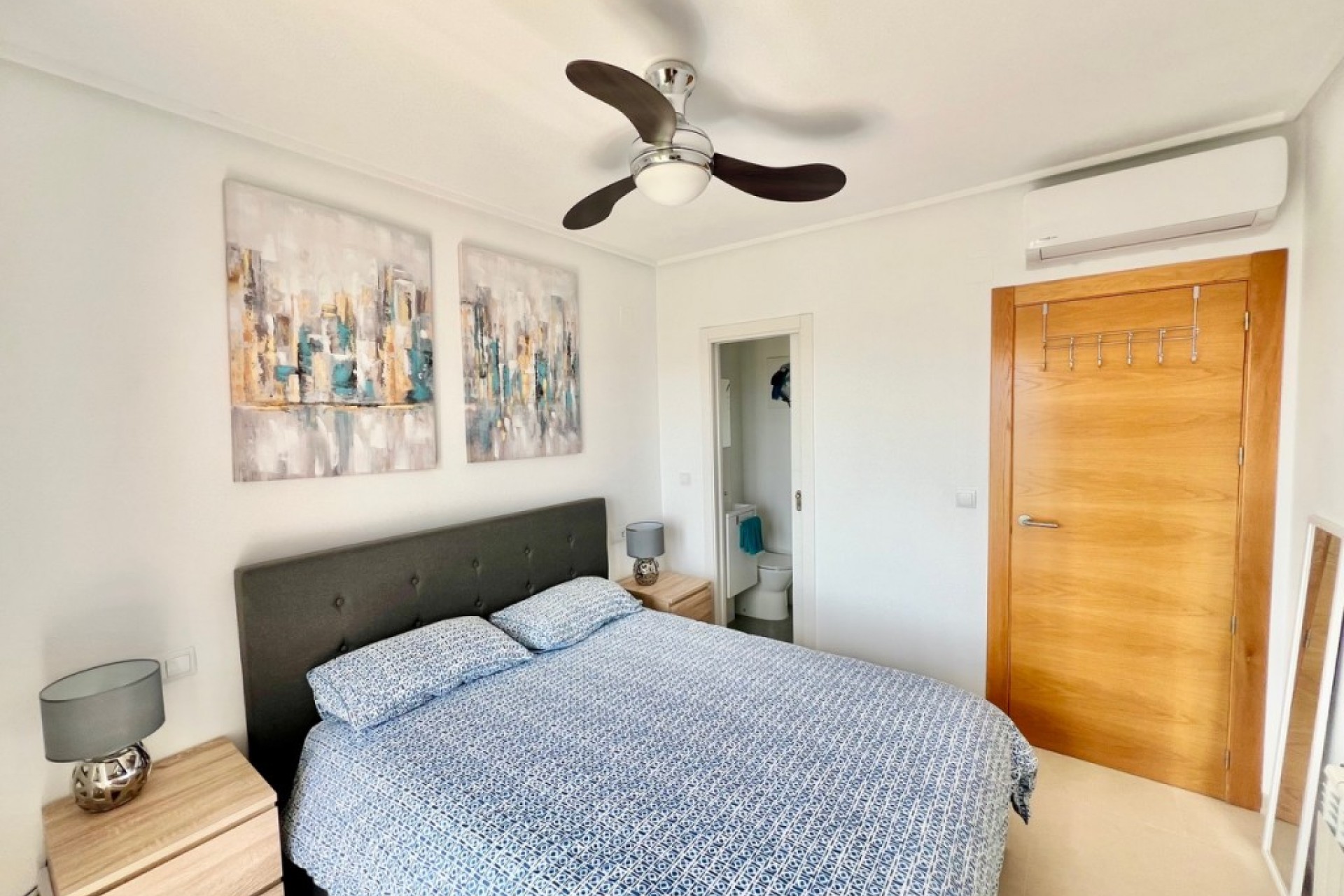 Resale - Penthouse -
Hacienda Riquelme Golf Resort - Inland
