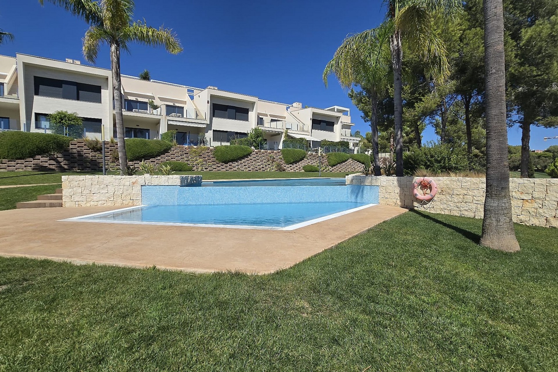 Resale - Penthouse -
Lo Romero Golf - Inland