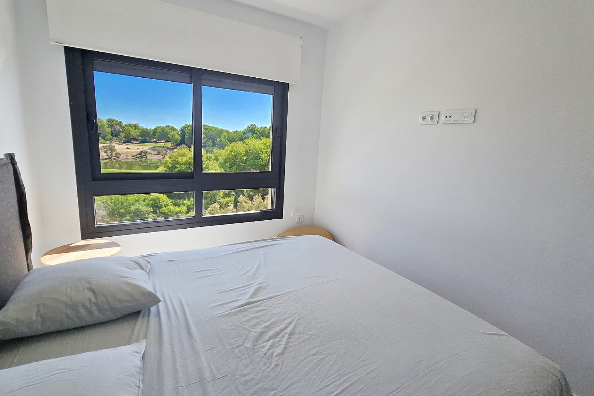 Resale - Penthouse -
Lo Romero Golf - Inland