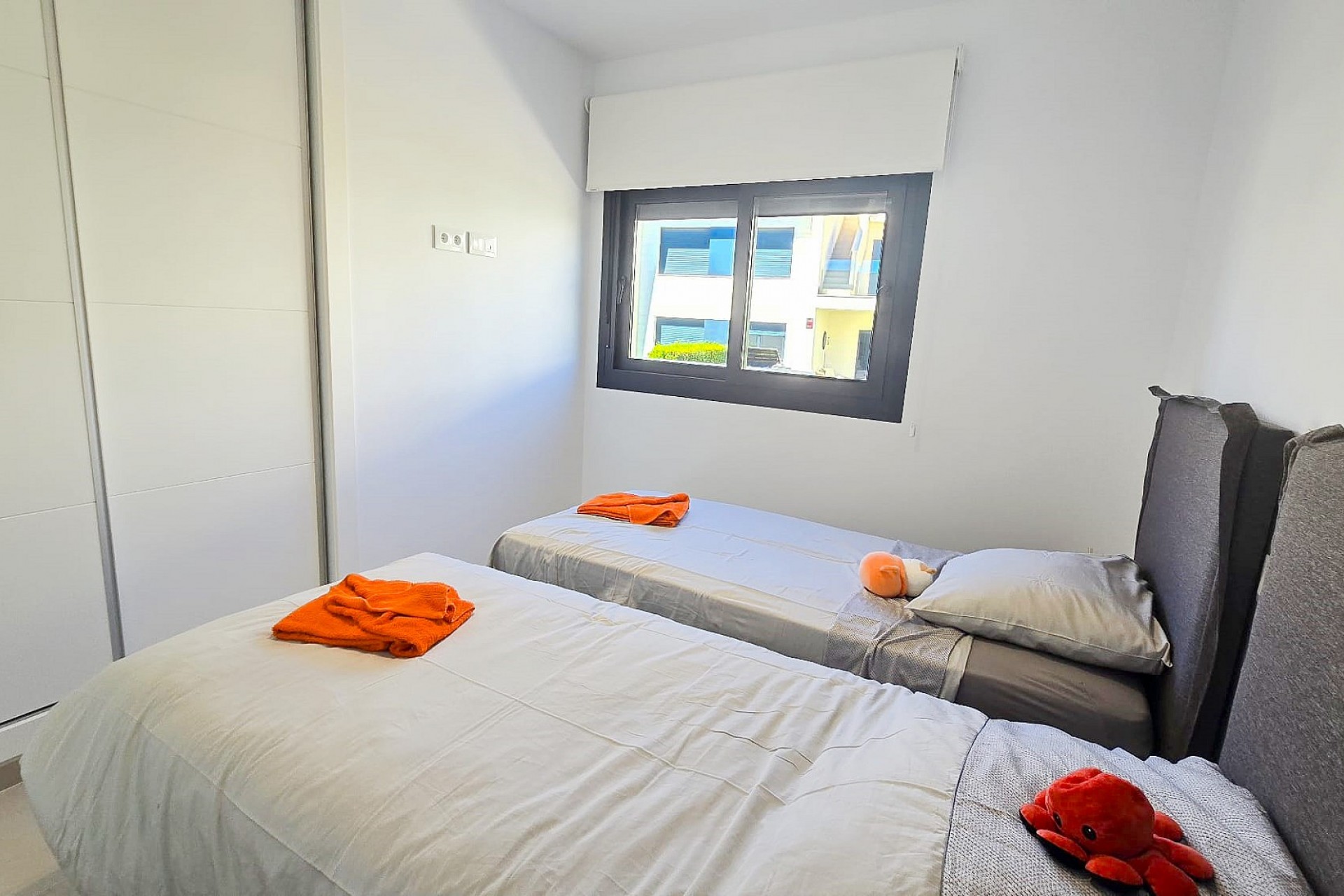 Resale - Penthouse -
Lo Romero Golf - Inland