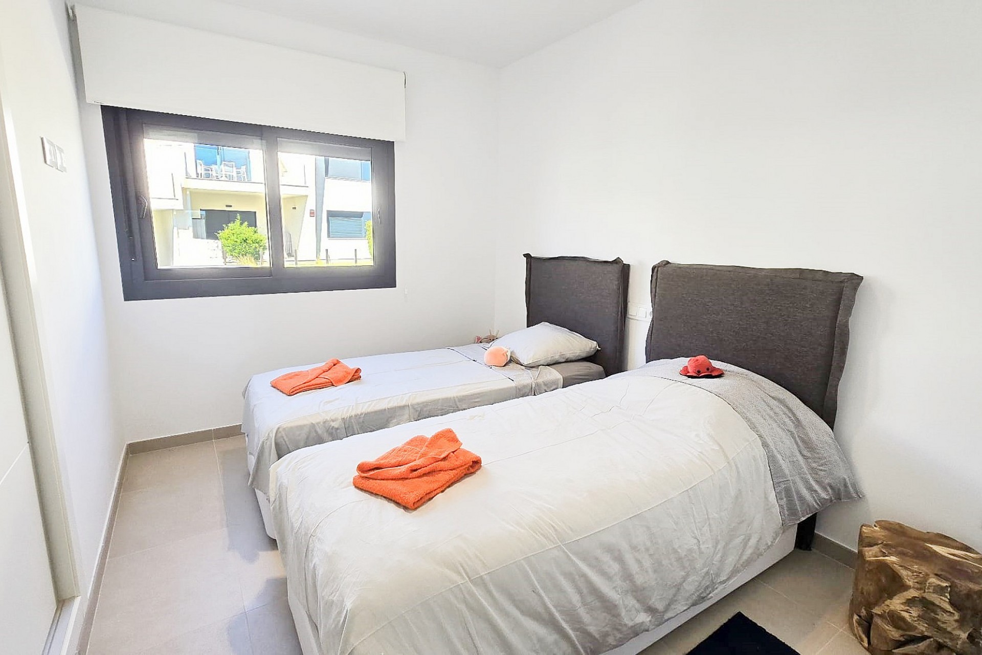 Resale - Penthouse -
Lo Romero Golf - Inland