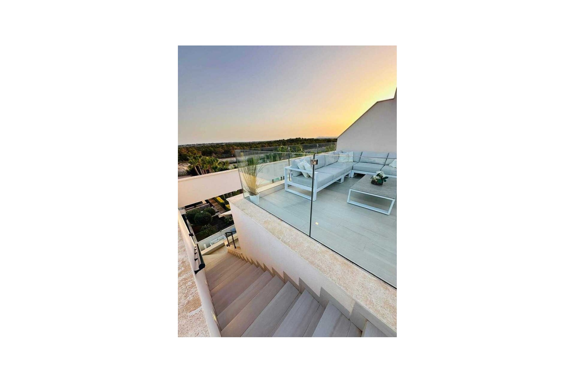 Resale - Penthouse Penthouse -
Las Colinas Golf - Costa Blanca