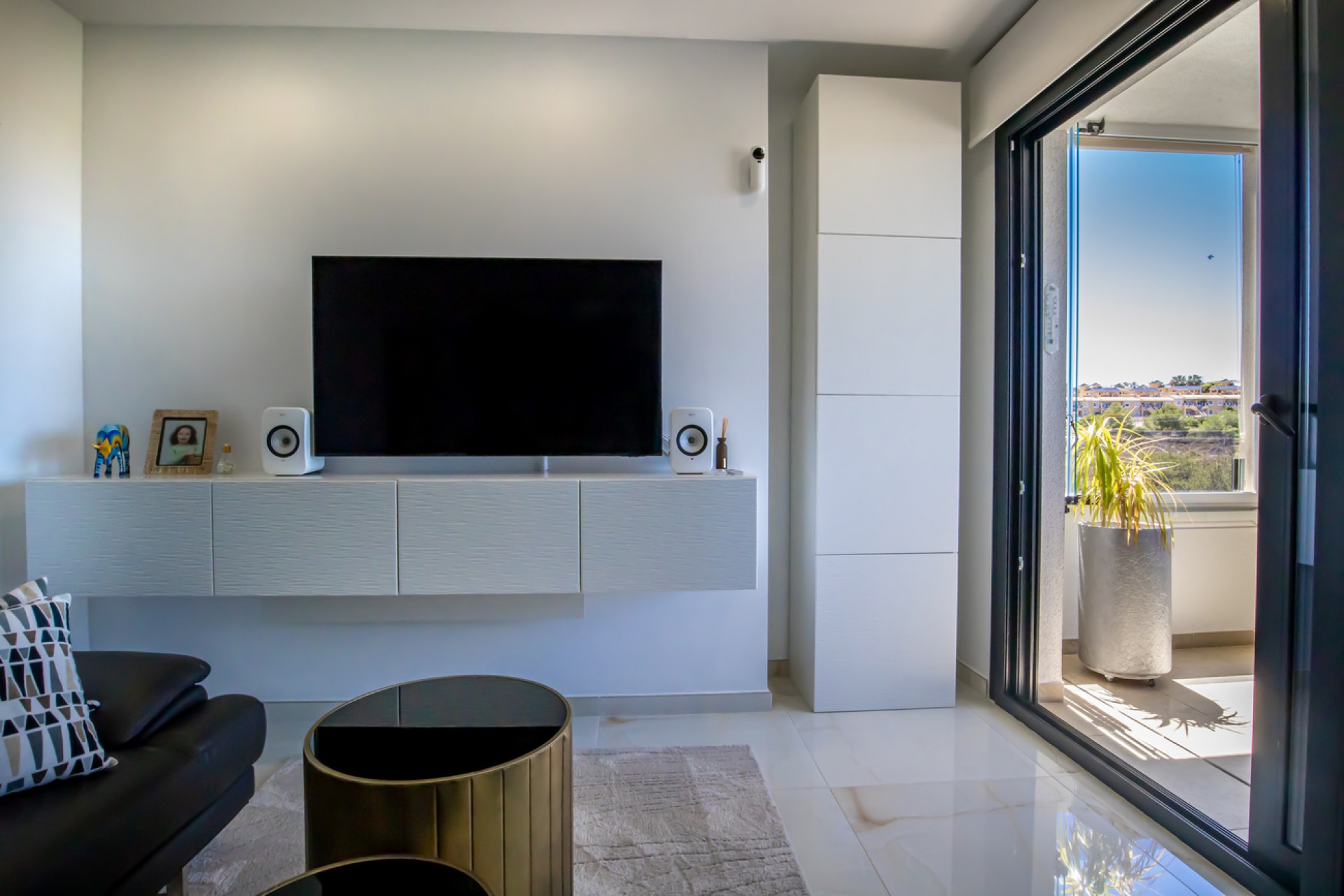 Resale - Penthouse Penthouse -
Los Altos - AMANECER