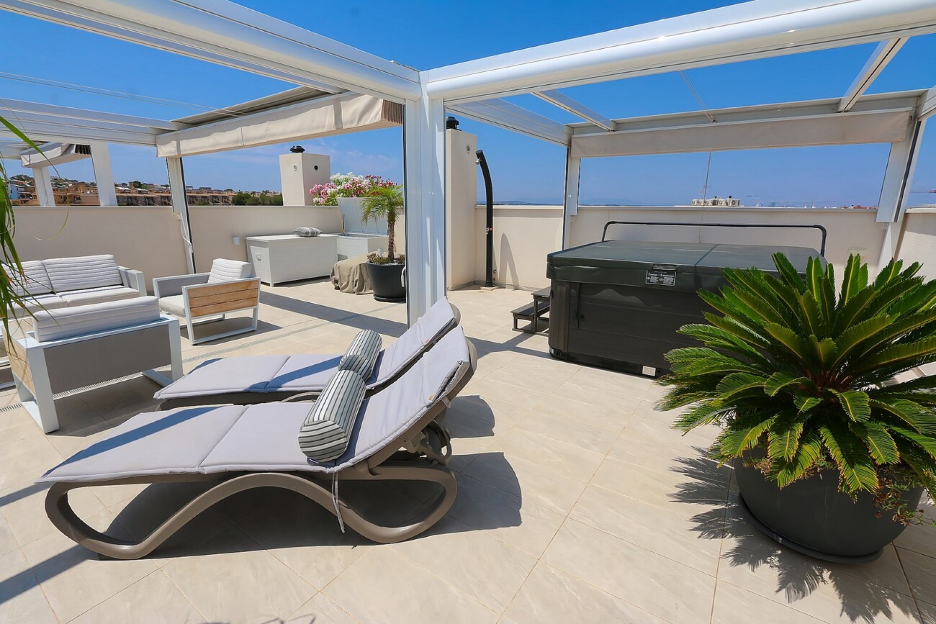 Resale - Penthouse Penthouse -
Los Altos - Costa Blanca