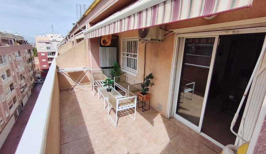 Resale - Penthouse Penthouse -
Torrevieja - PARQUE DE LAS NACIONES