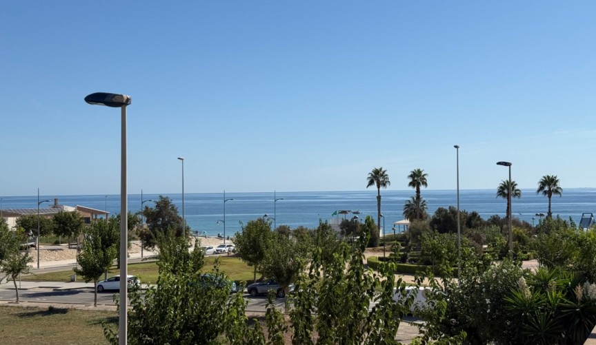 Resale - Penthouse -
Pilar de la Horadada - Costa Blanca