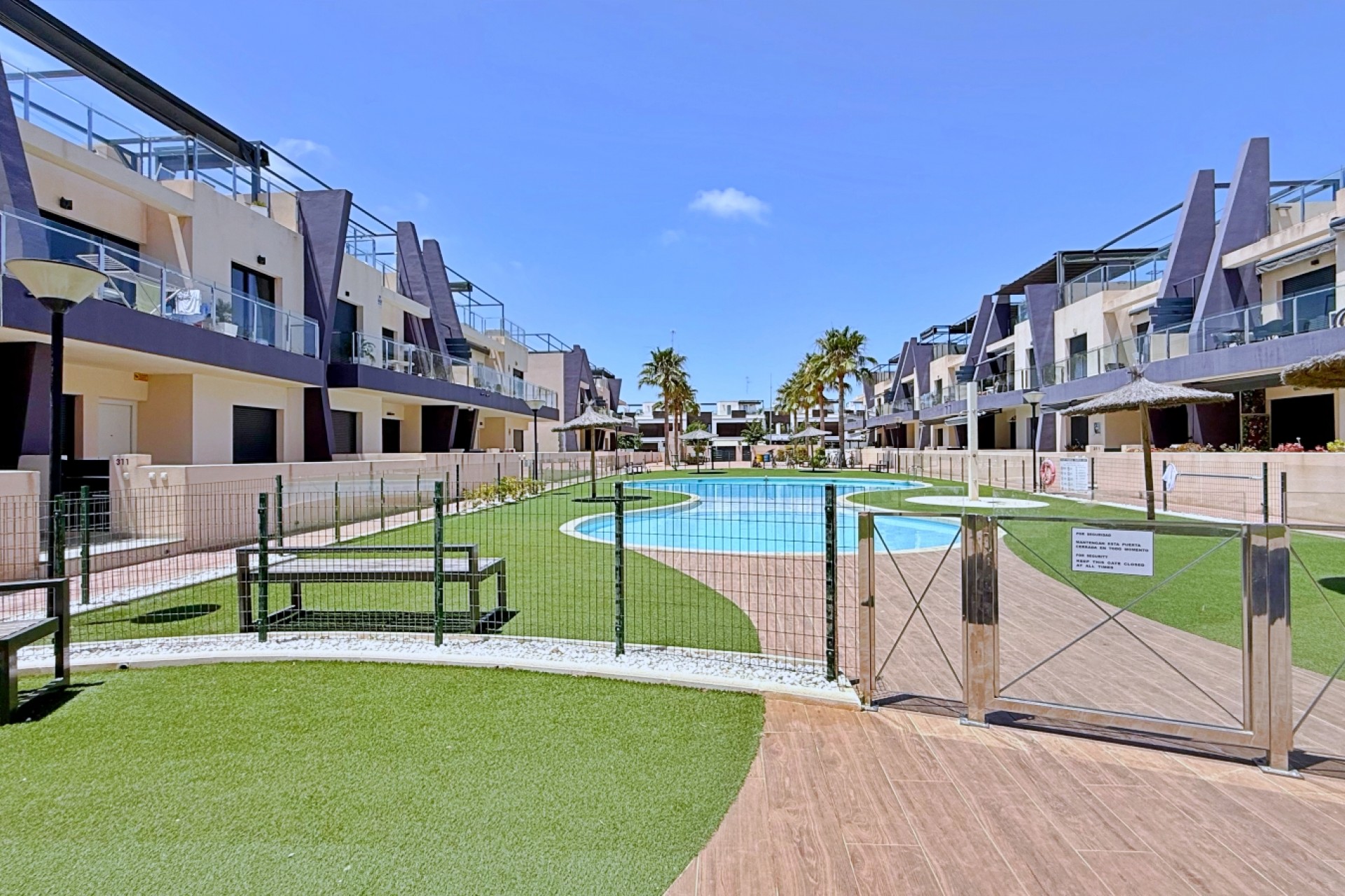 Resale - Penthouse -
Pilar de la Horadada - Costa Blanca