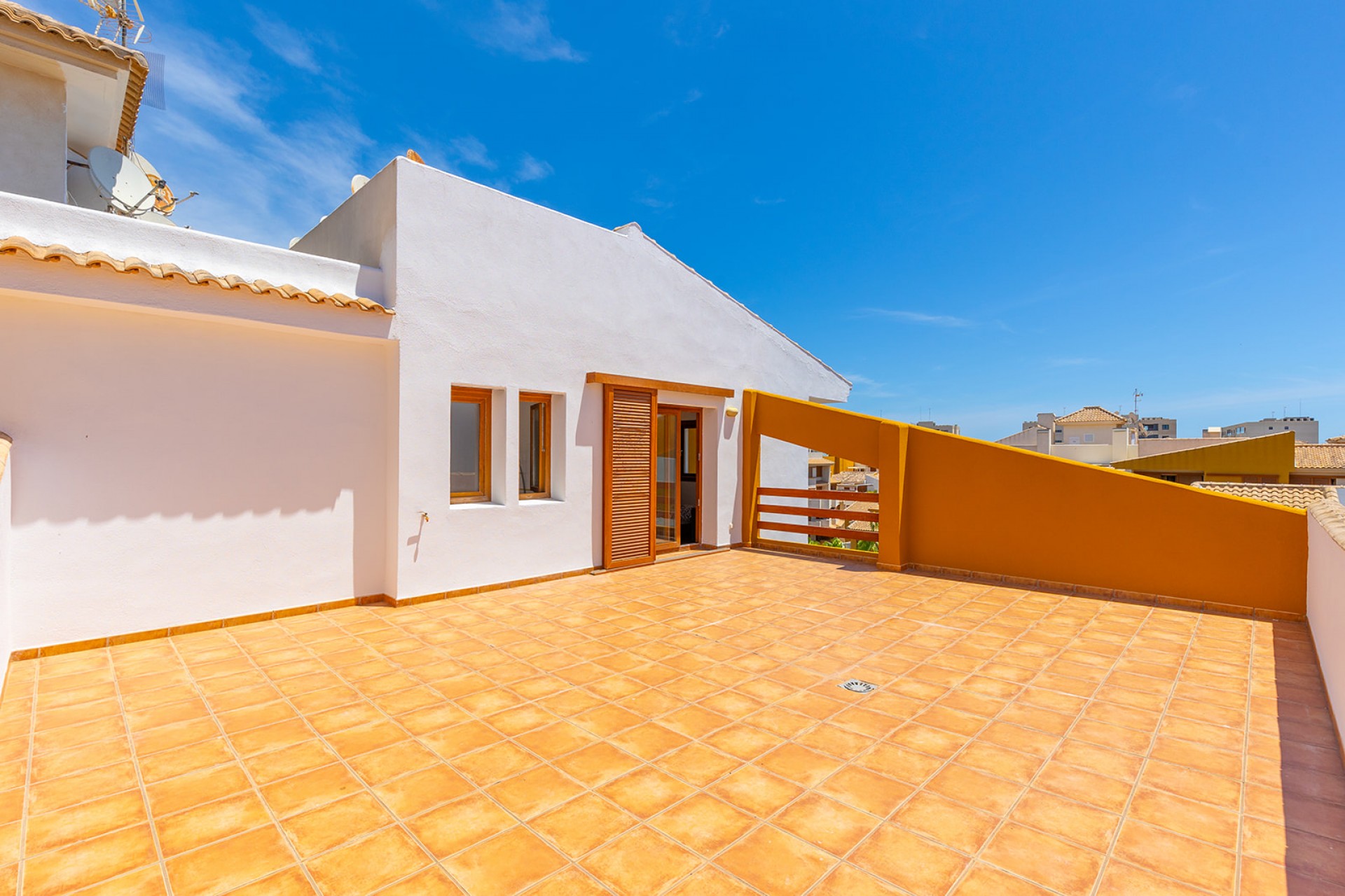 Resale - Penthouse -
Punta Prima - Costa Blanca