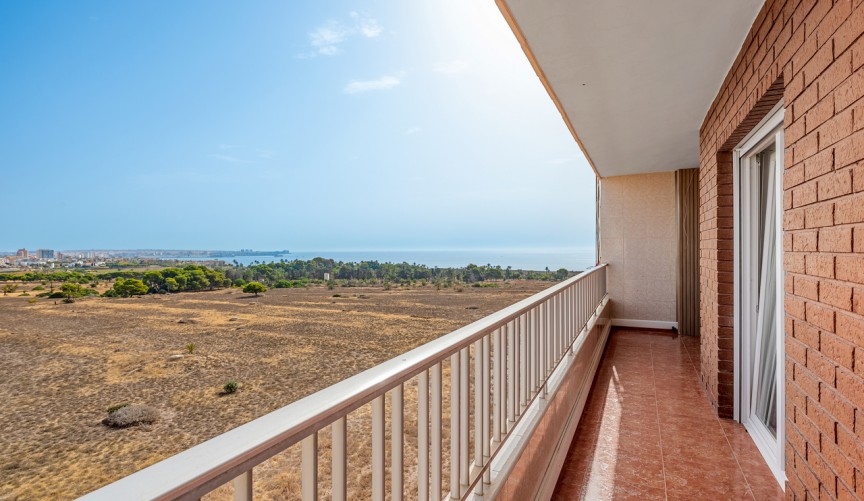 Resale - Penthouse -
Punta Prima - Costa Blanca