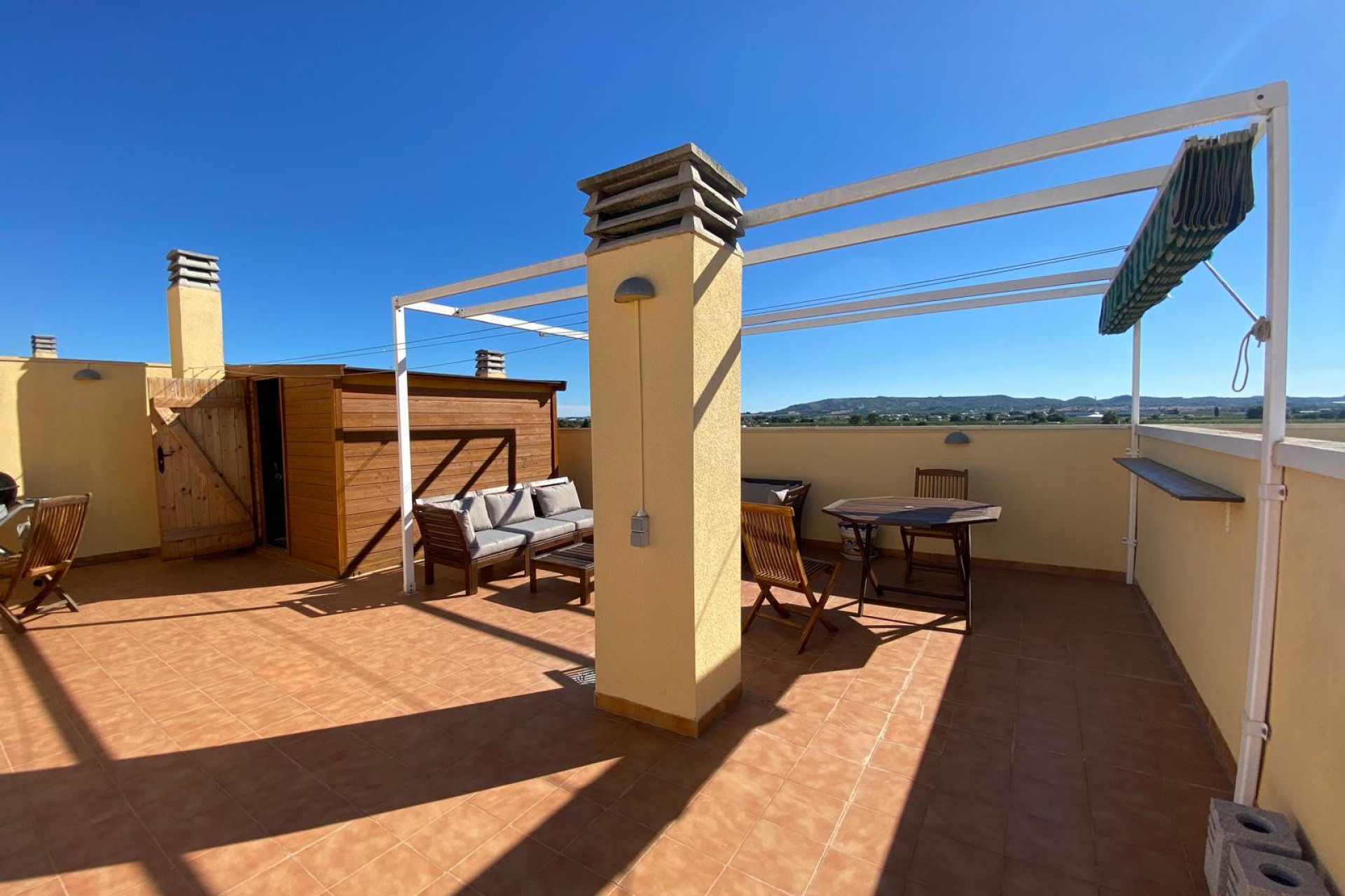 Resale - Penthouse -
Rafal - Inland