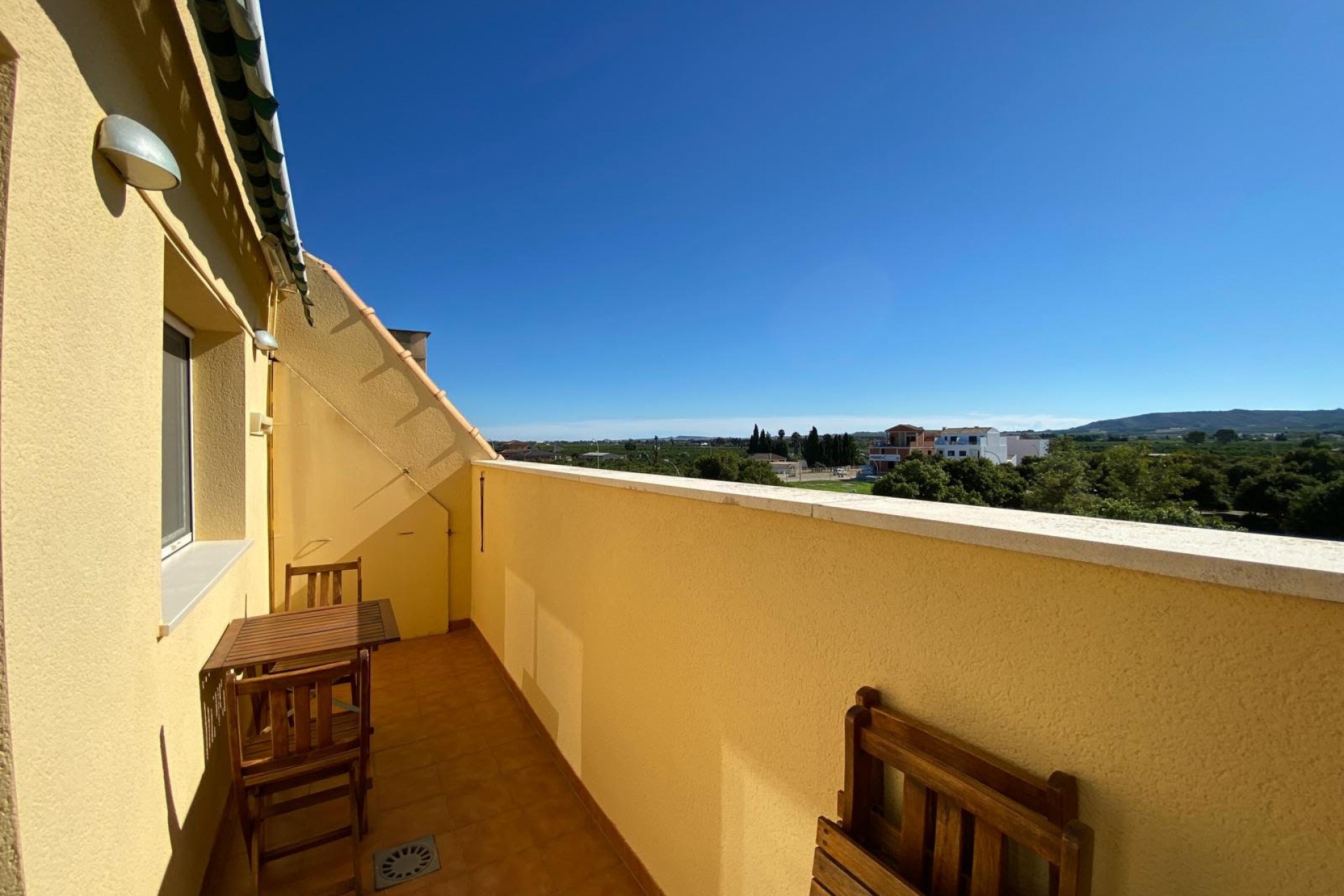 Resale - Penthouse -
Rafal - Inland