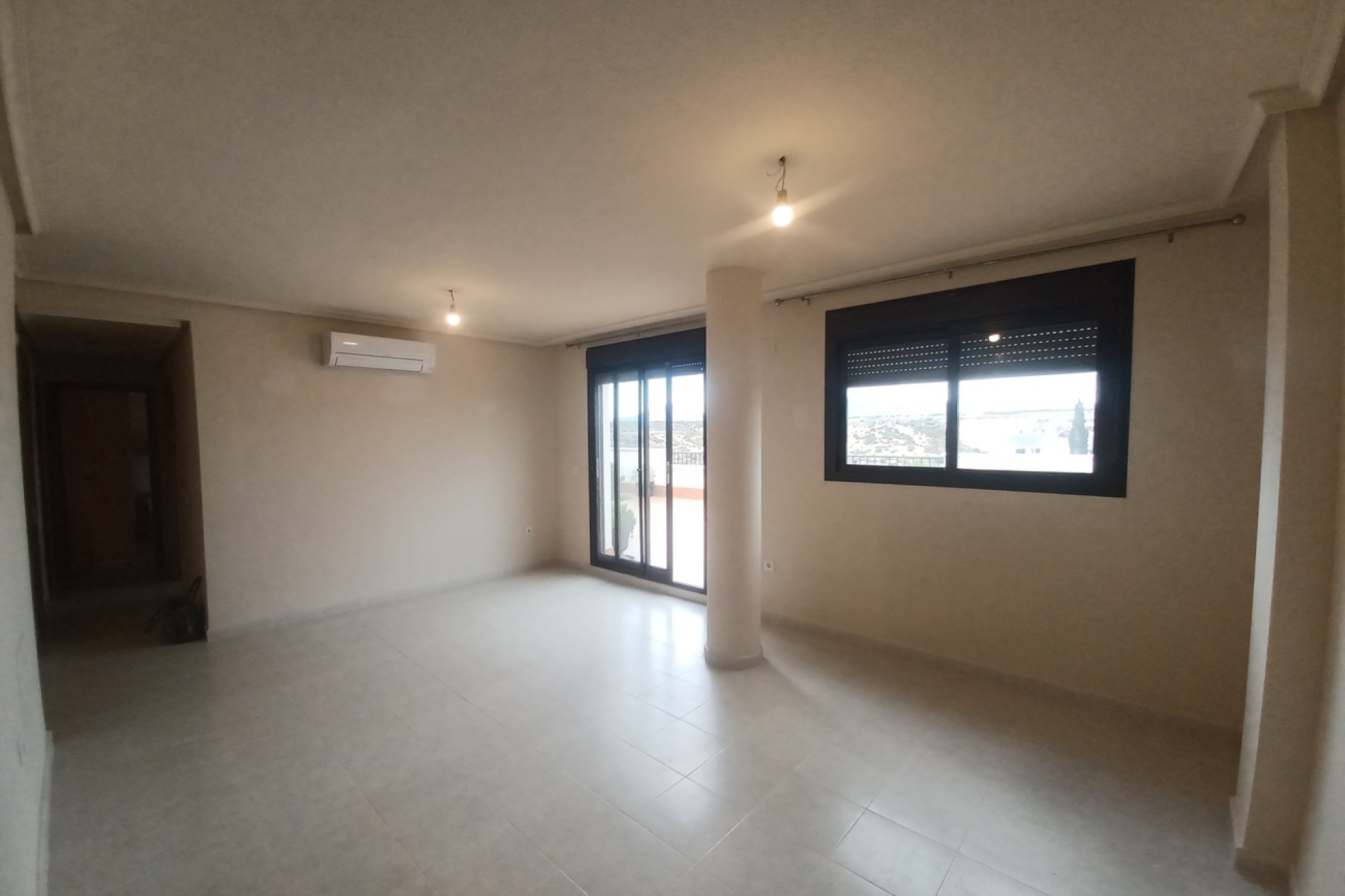 Resale - Penthouse -
Sucina - Inland