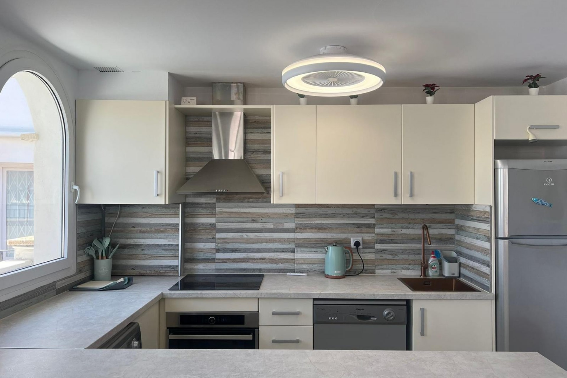 Resale - Penthouse -
Sucina - Inland