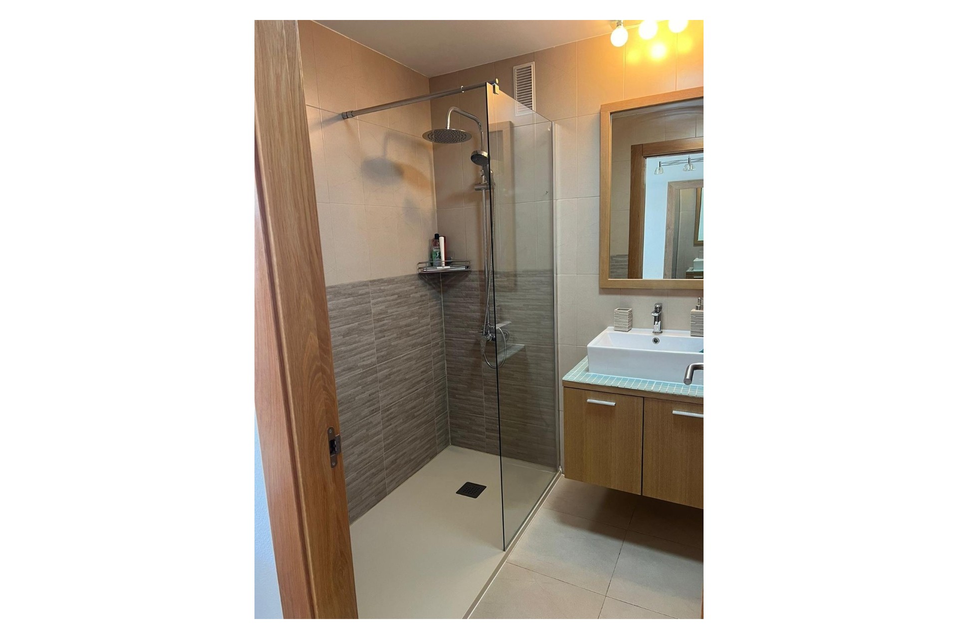Resale - Penthouse -
Sucina - Inland