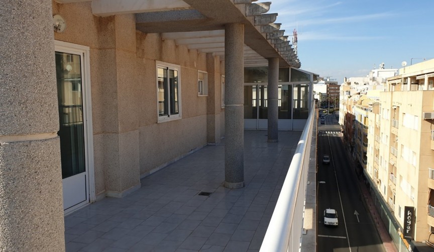 Resale - Penthouse -
Torrevieja - Centro